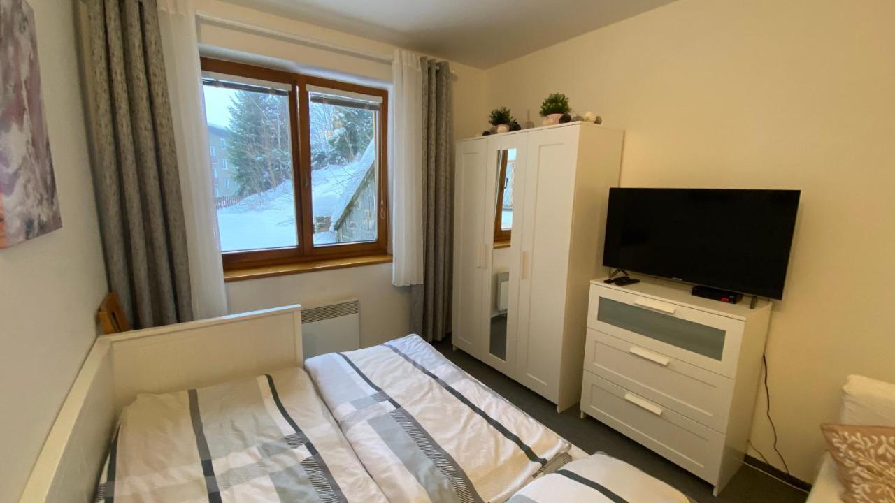 Horsky Apartman Roky - Krkonose ロキトニツェ・ナト・イゼロウ エクステリア 写真